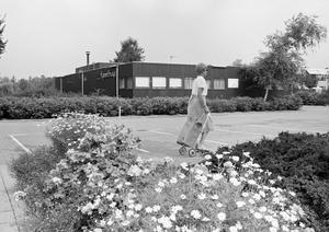 Het ontmoetingscentrum kreeg al snel de naam ‘’t Poelhuys’. (Noord-Hollands Archief, collectie Fotopersbureau De Boer, 1983.)